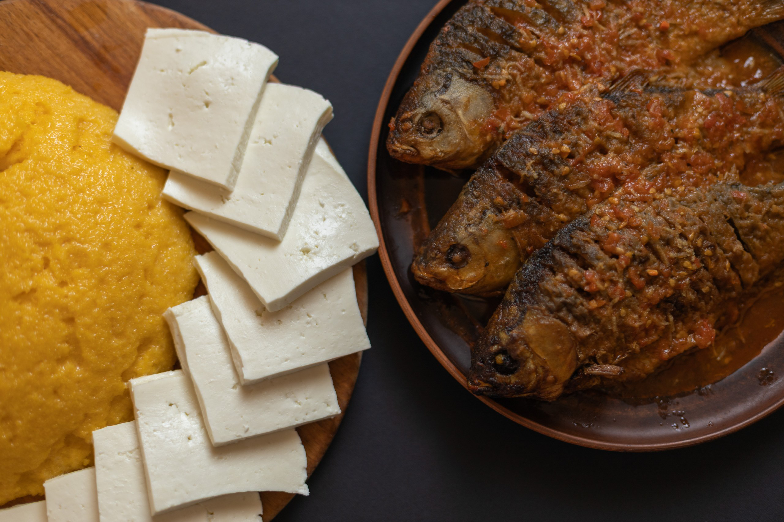 Mâncare apetisantă și decor